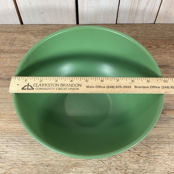 Vintage Green Metal Mixing Bowl 10” - Picture 8 of 11